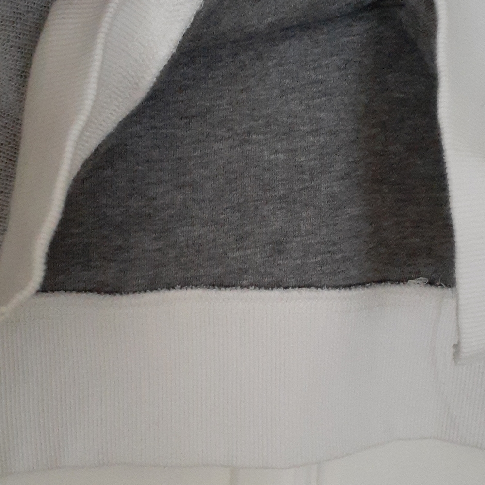 Sweater - Picture 3 of 4